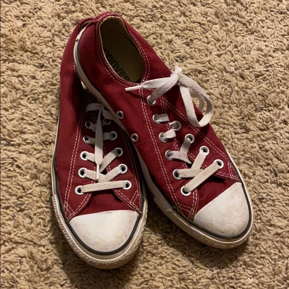 maroon converse
